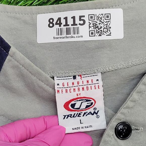 Vintage New-York Yankees Shirt Large 23x30 Gray 2002 Baseball - Picture 6 of 13